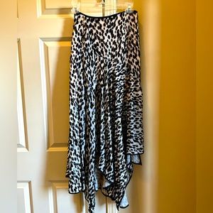 Petar Petrov skirt used a few times in a good condition. It is too small for me